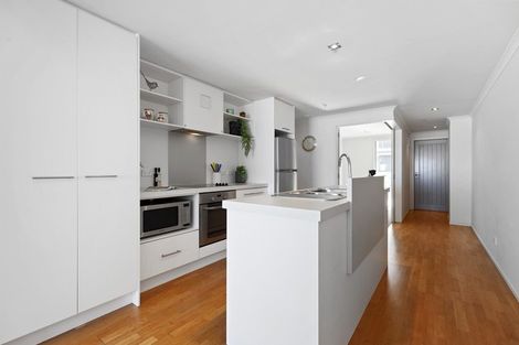 Photo of property in 213/332 Maunganui Road, Mount Maunganui, 3116
