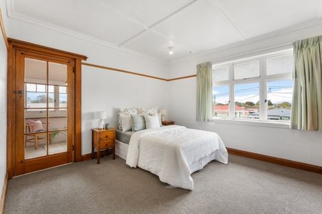 Photo of property in 12 Cambridge Street, Gonville, Whanganui, 4501