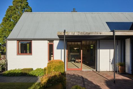 Photo of property in 39 Westburn Terrace, Burnside, Christchurch, 8041