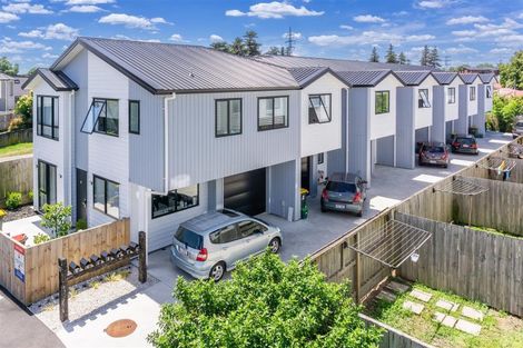 Photo of property in 1/18 May Street, Hamilton East, Hamilton, 3216