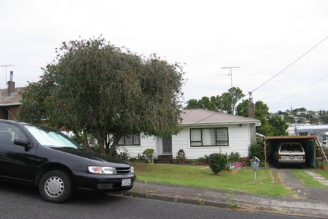 Photo of property in 3 Raeben Avenue, Hillcrest, Auckland, 0627