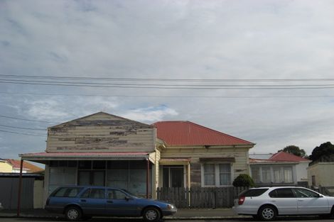 Photo of property in 2 Collins Street, Gonville, Whanganui, 4501