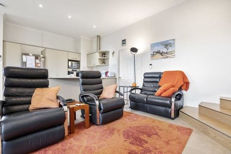 Photo of property in 64 Black Teal Close, Unsworth Heights, Auckland, 0632
