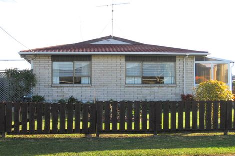 Photo of property in 1/26 Hatton Road, Orewa, 0931