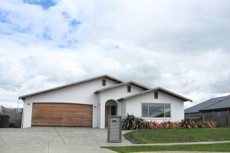 Photo of property in 25 Monaco View, Stoke, Nelson, 7011