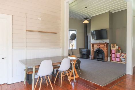 Photo of property in 19 Richmond Street, Inglewood, 4330