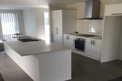 Photo of property in 15 Parton Road, Pukekohe, 2120