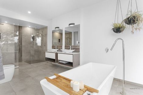 Photo of property in 182 Scenic Drive, Titirangi, Auckland, 0604