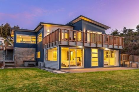 Photo of property in 20 Madeira Close, Whitby, Porirua, 5024