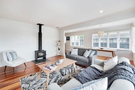 Photo of property in 9c Edwards Avenue, Henderson, Auckland, 0610