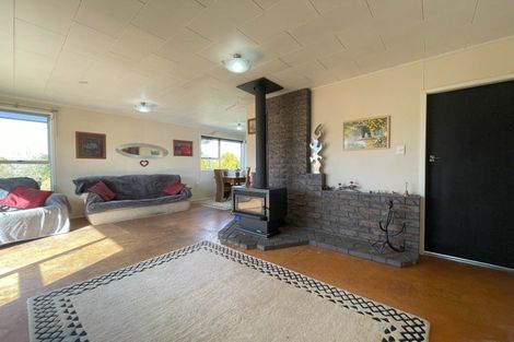 Photo of property in 22 Beaconsfield Road, Midhirst, Stratford, 4394