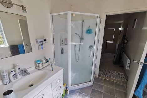 Photo of property in 80a Lynn Road, Bayview, Auckland, 0629