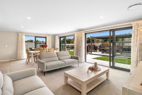 Photo of property in 4 Hunter Lane, Amberley, 7410