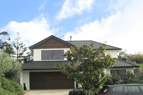 Photo of property in 5 Mistral Place, Paraparaumu Beach, Paraparaumu, 5032