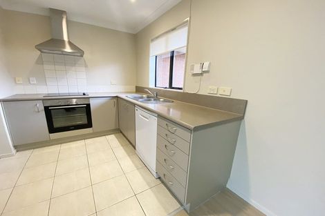 Photo of property in 44 Saralee Drive, Manurewa, Auckland, 2105