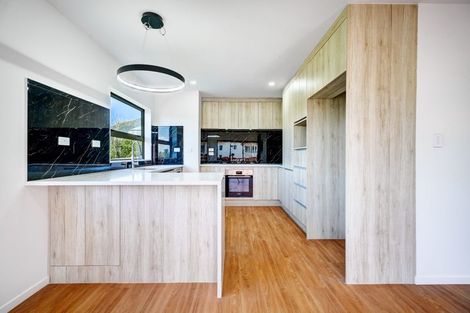 Photo of property in 74b Awaroa Road, Sunnyvale, Auckland, 0612