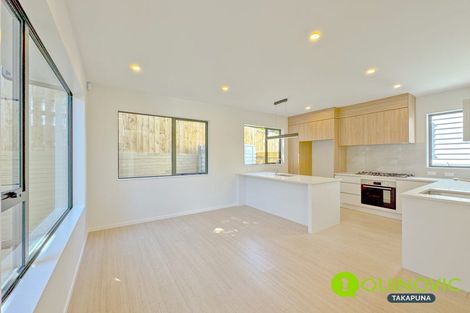 Photo of property in 7c Buisson Glade, West Harbour, 0618