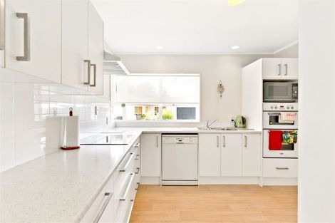 Photo of property in 299b Glengarry Road, Glen Eden, Auckland, 0602