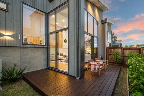 Photo of property in 2 Matau Way, Hauraki, 0622