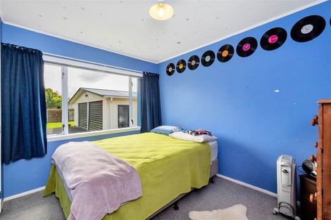 Photo of property in 35 Harrington Road, Henderson, Auckland, 0610