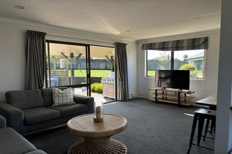 Photo of property in 11 Highland Drive, Pukete, Hamilton, 3200