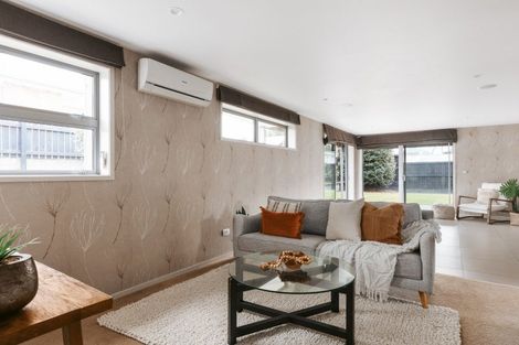 Photo of property in 13 Tay Street, Mount Maunganui, 3116