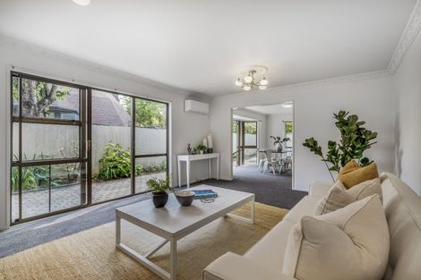 Photo of property in 278 Memorial Avenue, Burnside, Christchurch, 8053