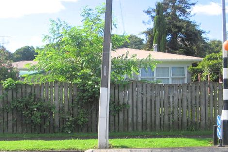 Photo of property in 2/22 Carruth Road, Papatoetoe, Auckland, 2025