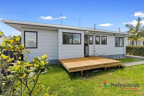 Photo of property in 2/13 John Street, Mangere East, Auckland, 2024