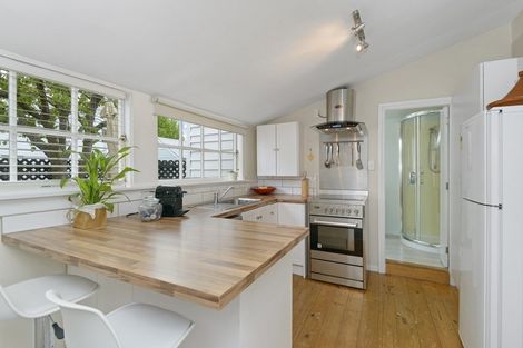 Photo of property in 147a Holly Road, St Albans, Christchurch, 8014