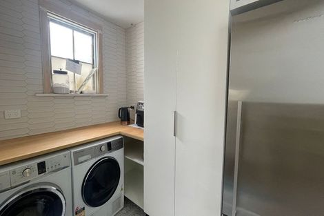 Photo of property in 44 Queens Drive, Lyall Bay, Wellington, 6022