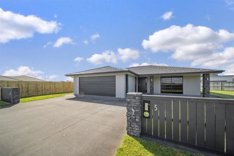Photo of property in 5 Reremoana Close, Hawera, 4610