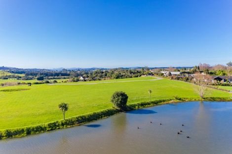 Photo of property in 1 Waterfall Lane, Kerikeri, 0230