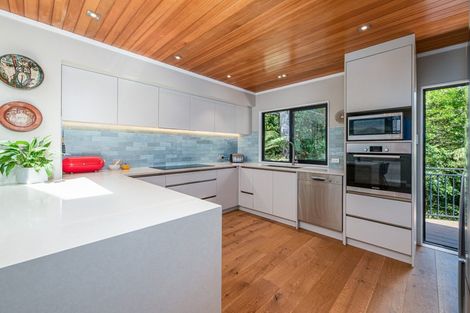 Photo of property in 22 Waima Crescent, Titirangi, Auckland, 0604