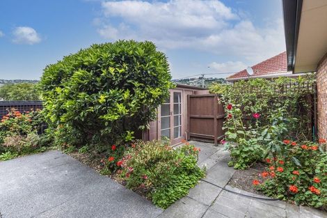 Photo of property in 57 Main Road, Redcliffs, Christchurch, 8081