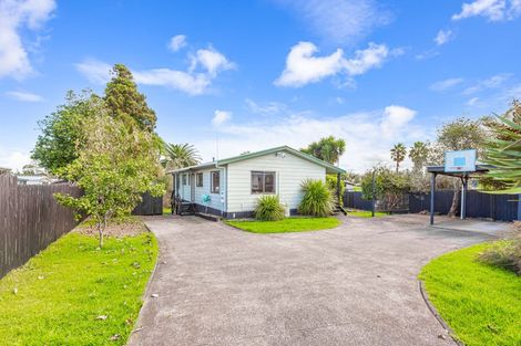 Photo of property in 91a/2 Beach Road, Te Atatu Peninsula, Auckland, 0610