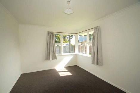 Photo of property in 5 Cheam Street, Dallington, Christchurch, 8061