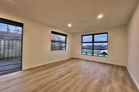 Photo of property in 10 Privet Way, Rolleston, 7614