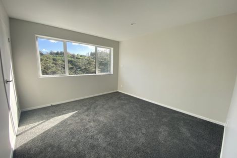 Photo of property in 39 Kaimai Avenue, Massey, Auckland, 0614