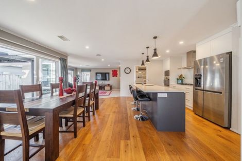 Photo of property in 17 Waitaria Terrace, Aotea, Porirua, 5024