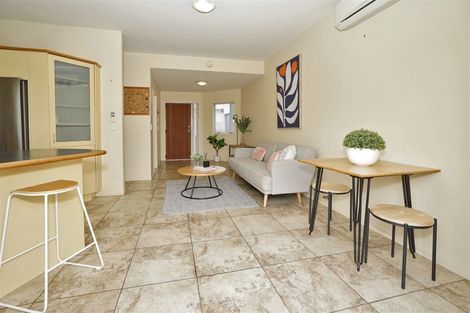 Photo of property in 112u4 Clarence Street, Hamilton Lake, Hamilton, 3204