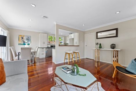 Photo of property in 1/5 Compton Street, Hillcrest, Auckland, 0627