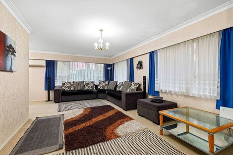 Photo of property in 24 Hartley Terrace, Massey, Auckland, 0614