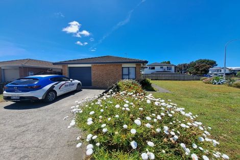 Photo of property in 1/303 Massey Road, Mangere East, Auckland, 2024