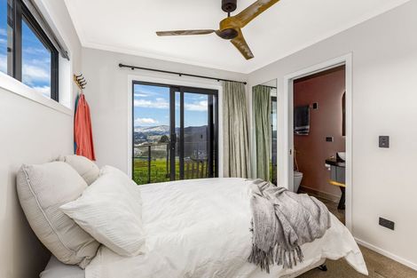 Photo of property in 9 Trysail Place, Whitby, Porirua, 5024