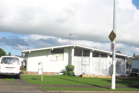 Photo of property in 126 Wordsworth Road, Manurewa, Auckland, 2102