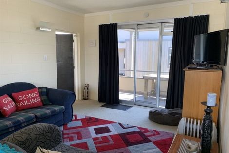 Photo of property in 21 The Mall, Mount Maunganui, 3116