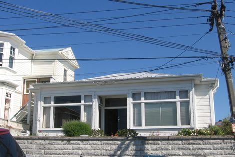 Photo of property in 32 Thompson Street, Mount Cook, Wellington, 6011