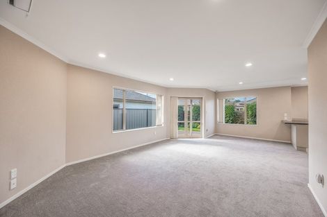 Photo of property in 6 Blythfield Place, Taradale, Napier, 4112