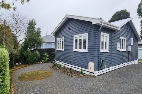 Photo of property in 18 Walsh Street, Forest Lake, Hamilton, 3200